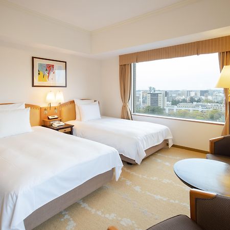 Ana Crowne Plaza Toyama By Ihg Hotel Bagian luar foto