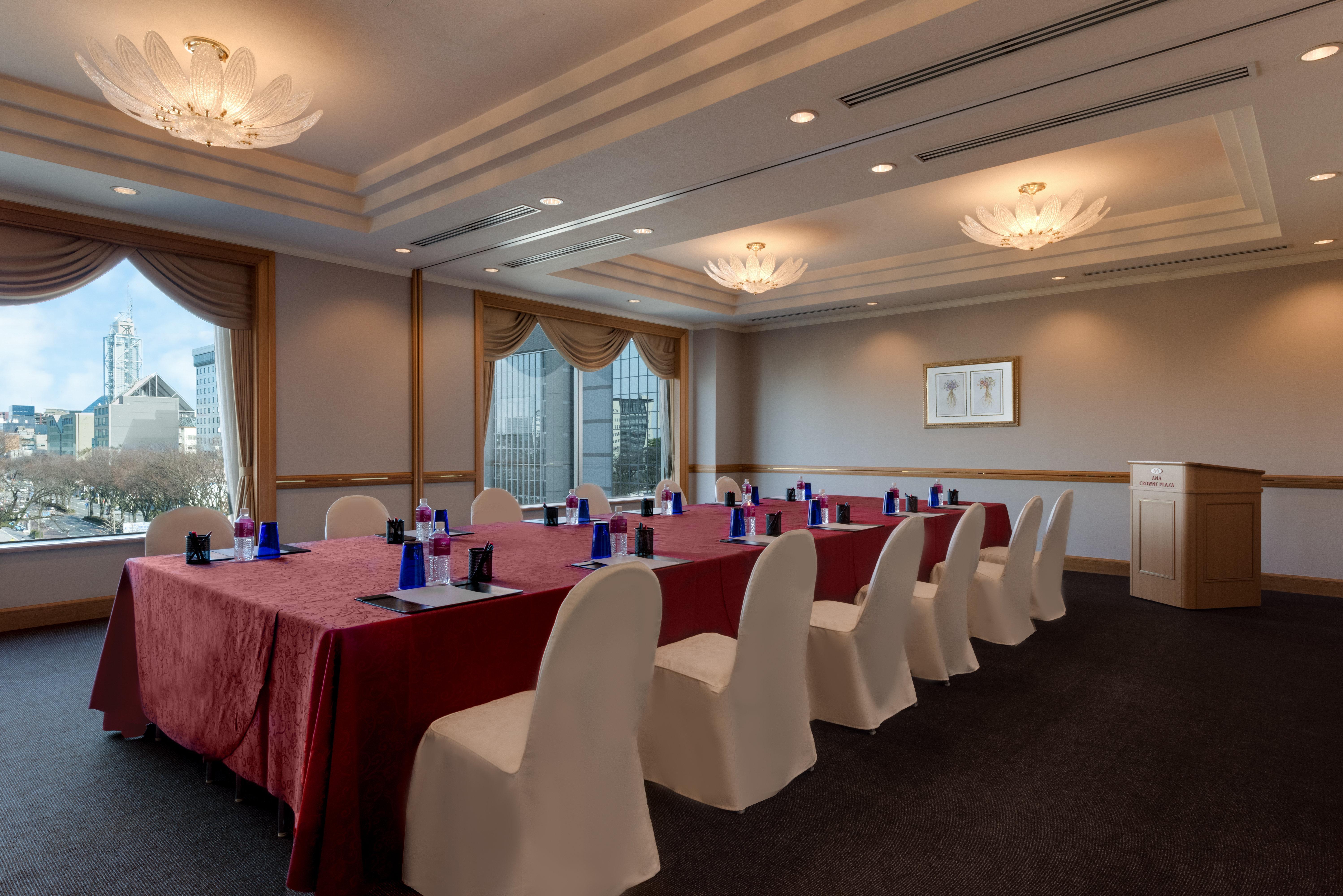 Ana Crowne Plaza Toyama By Ihg Hotel Bagian luar foto