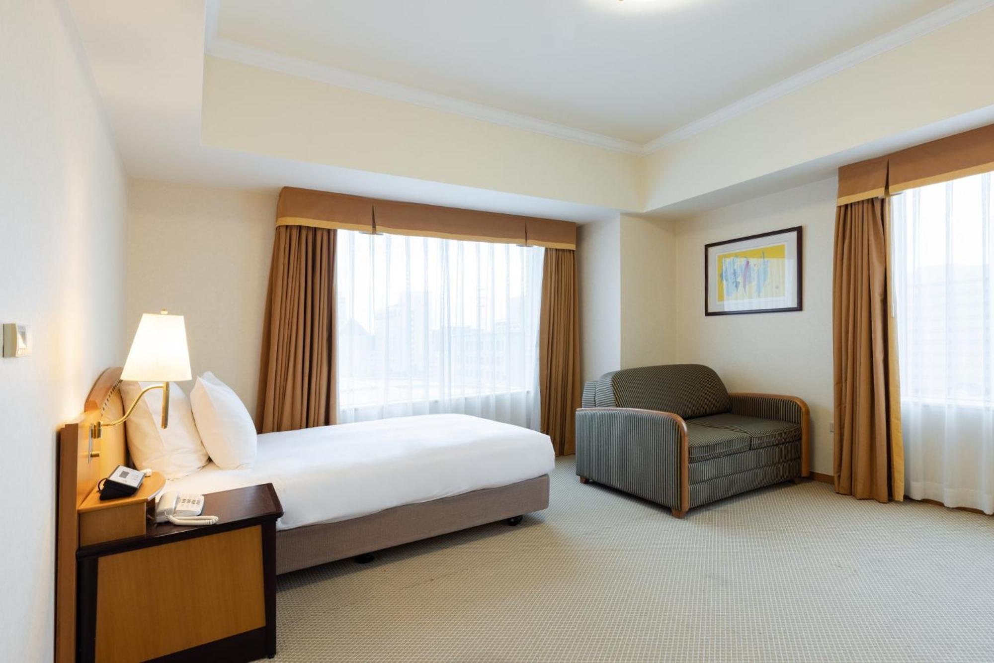 Ana Crowne Plaza Toyama By Ihg Hotel Bagian luar foto