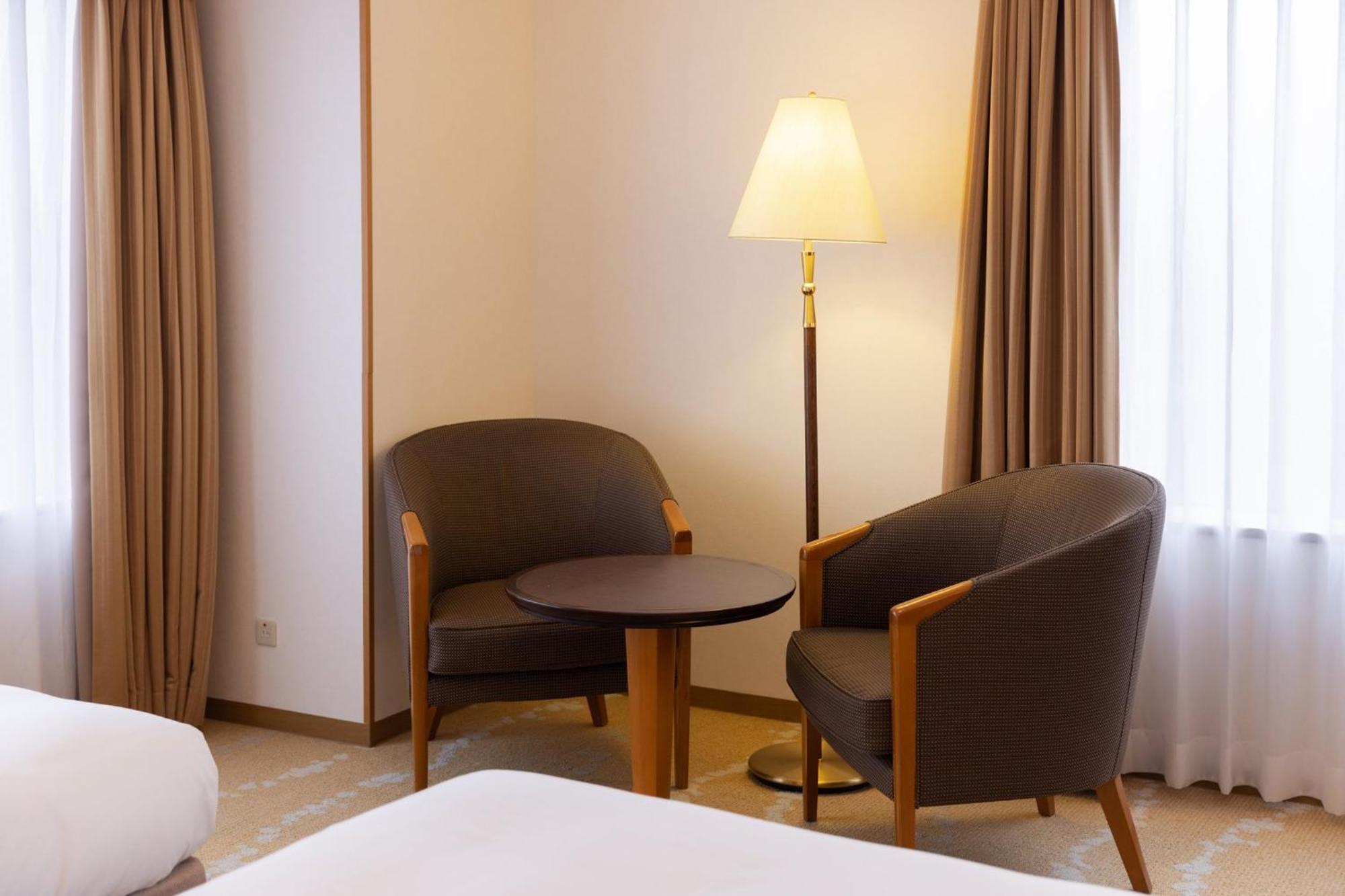 Ana Crowne Plaza Toyama By Ihg Hotel Bagian luar foto