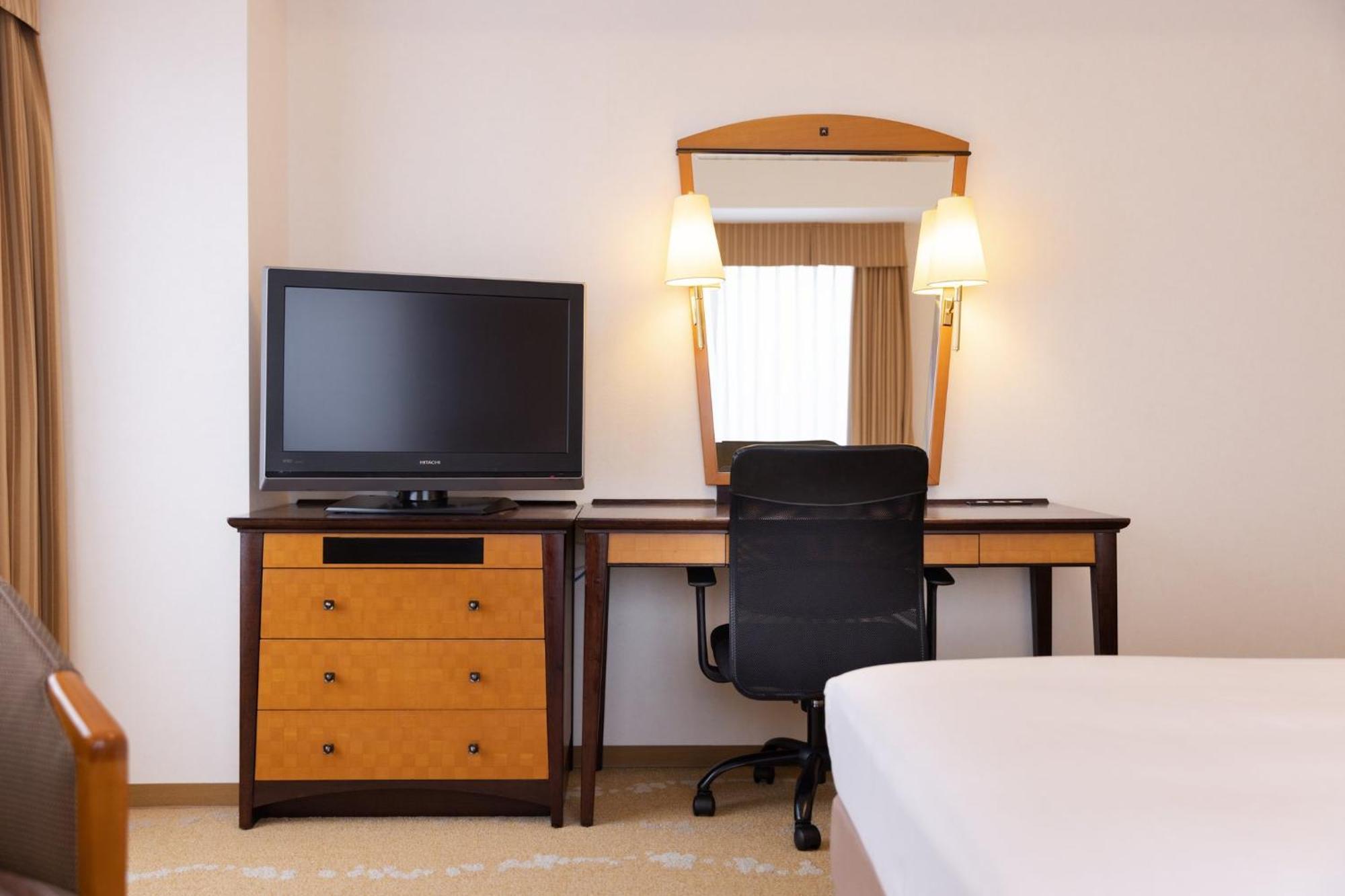 Ana Crowne Plaza Toyama By Ihg Hotel Bagian luar foto